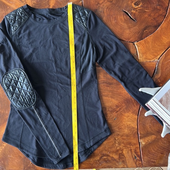 Lululemon Long Sleeve T-Shirt with Thumbholes, Size 6. Rare Find! - Picture 6 of 11